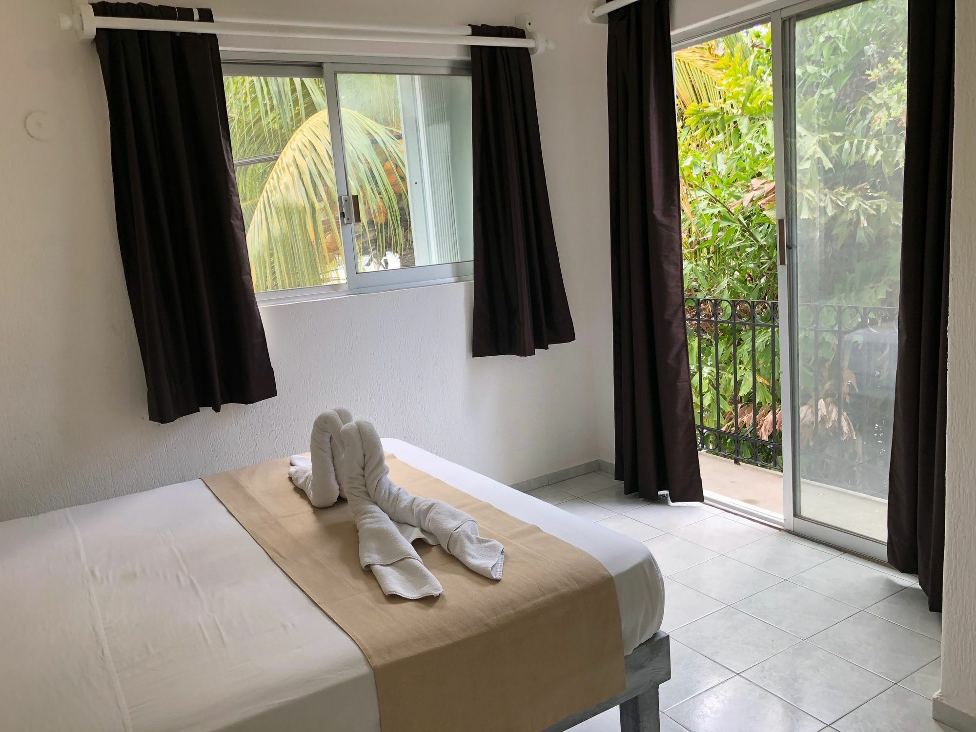 Casa La Palma B&B Playa del Carmen Exterior photo